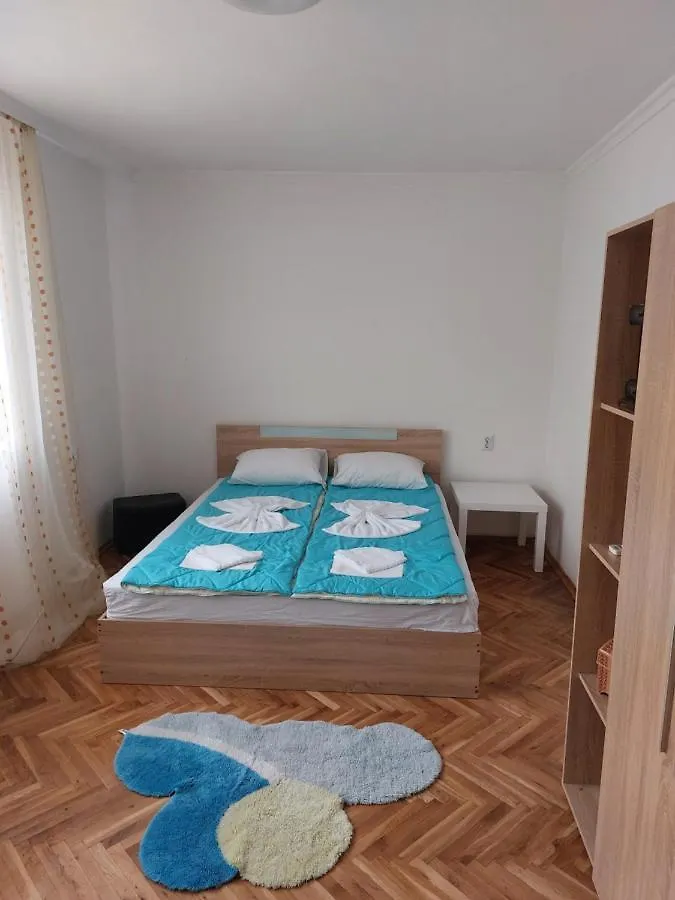 White Home Burgas Apartment