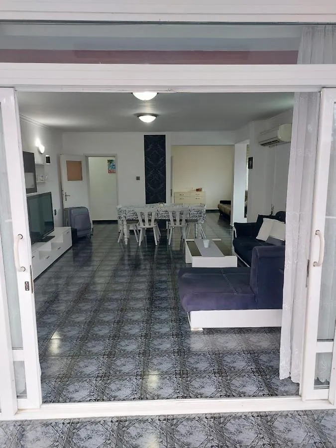 Apartment White Home Burgas
