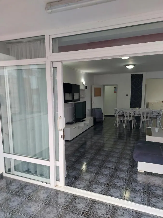 Apartment White Home Burgas